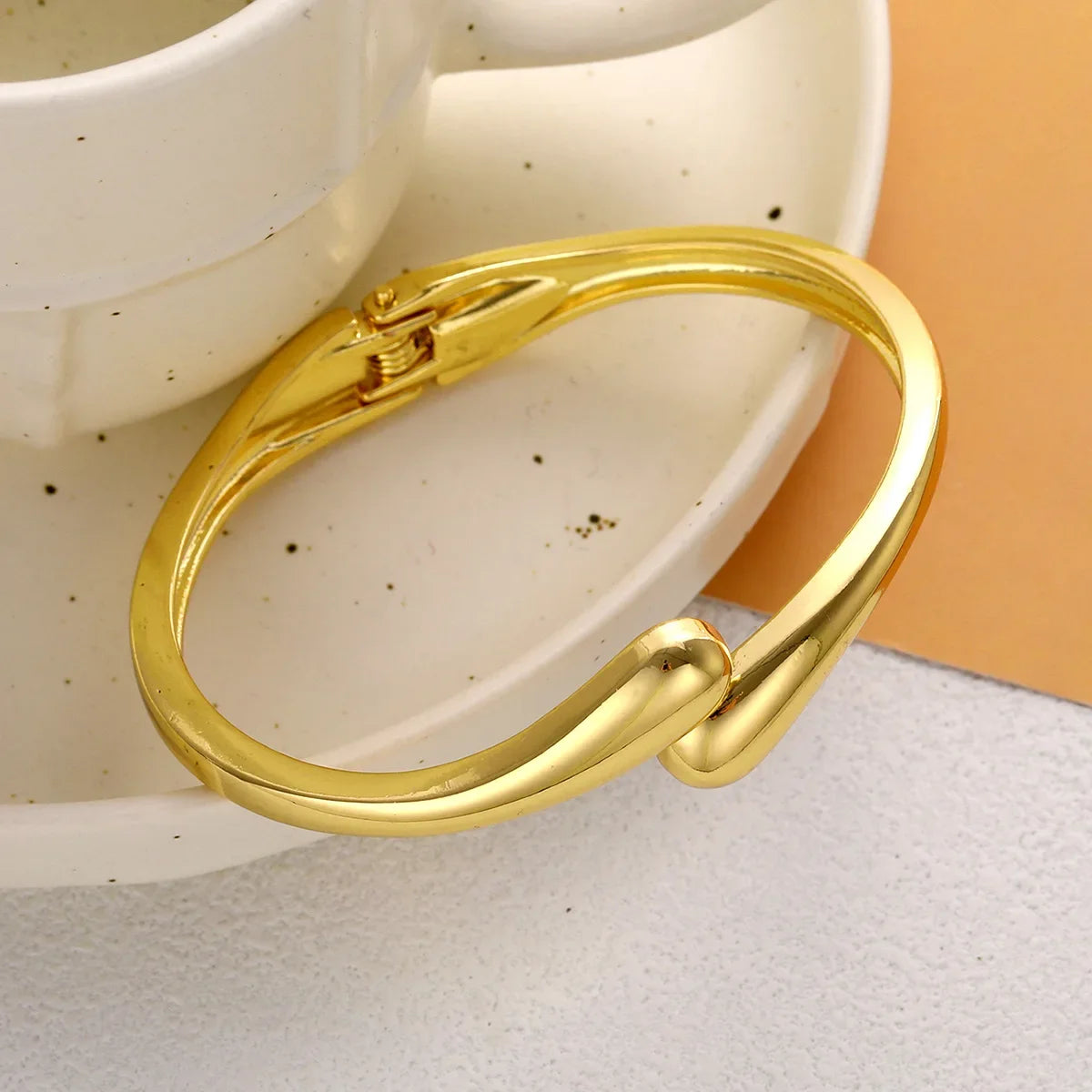 Simple Teardrop Shaped Bangle For Women And Teens Creative Gold And Silver Color Adjustable Cuff Open Bracelet Girls Fashion Jewelry
