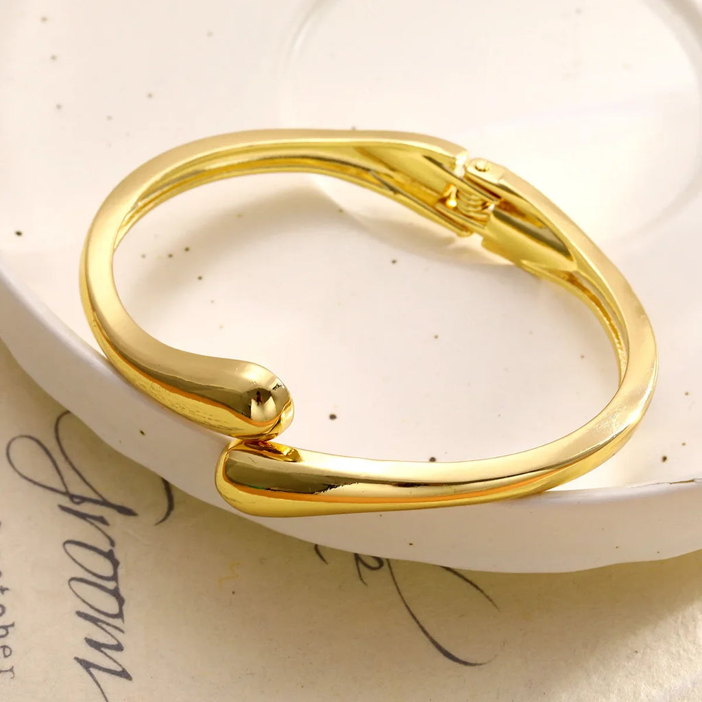 Simple Teardrop Shaped Bangle For Women And Teens Creative Gold And Silver Color Adjustable Cuff Open Bracelet Girls Fashion Jewelry